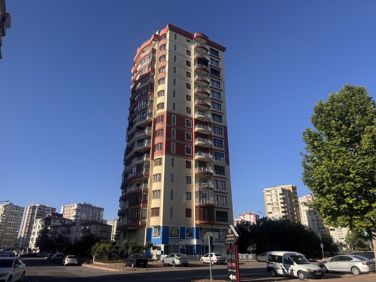 Kayseri'de, yönetici seçiminin "usule uygun olmadığı" gerekçesiyle yapılan itiraz üzerine mahkeme...