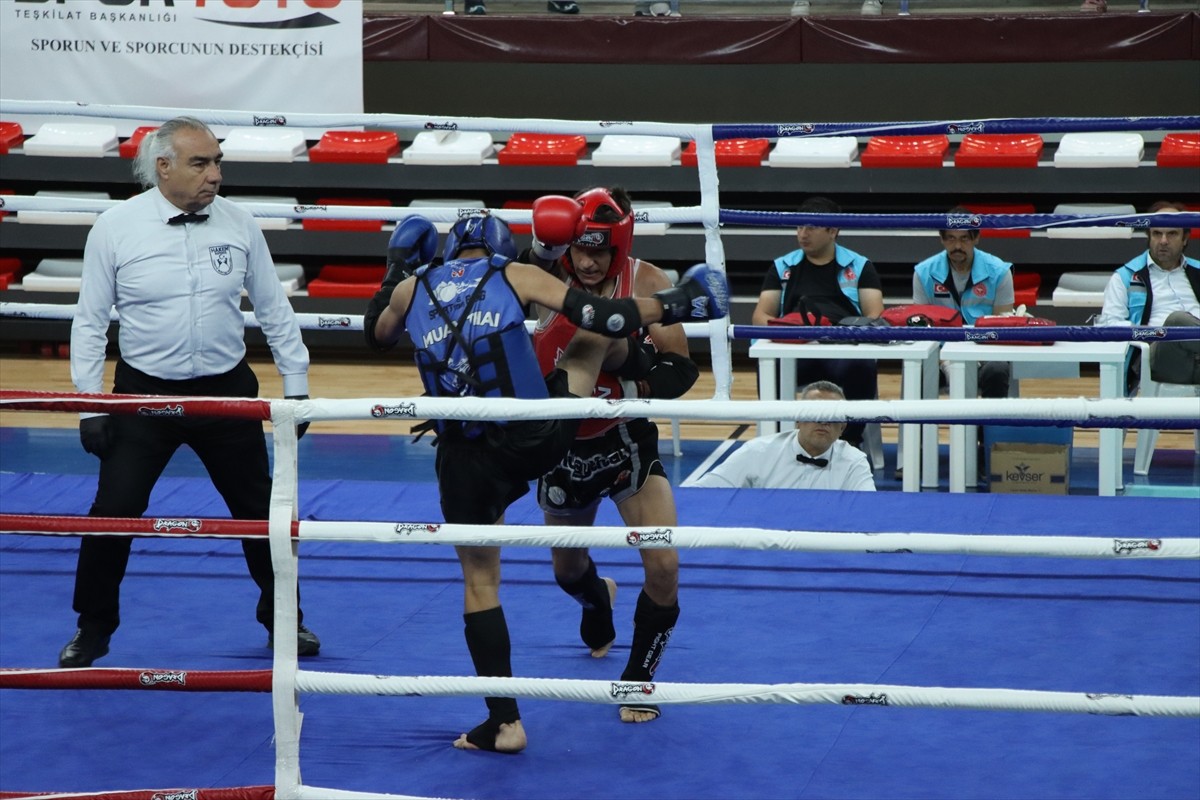 Kırklareli'nde Türkiye Muaythai Federasyonunca düzenlenen Hayrullah Camadan Gençler Türkiye...
