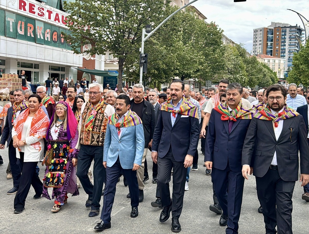 Kırşehir'de 7. Geleneksel Karacakurt Türkmen Toyu düzenlendi. Toy öncesine öncesinde Ankara...
