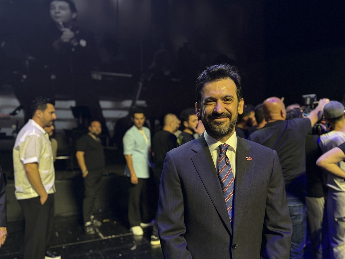 Kültür ve Turizm Bakanlığı'nın, Türk müziğinin efsane ismi Kayahan'ın vefatının 10. yılına özel...