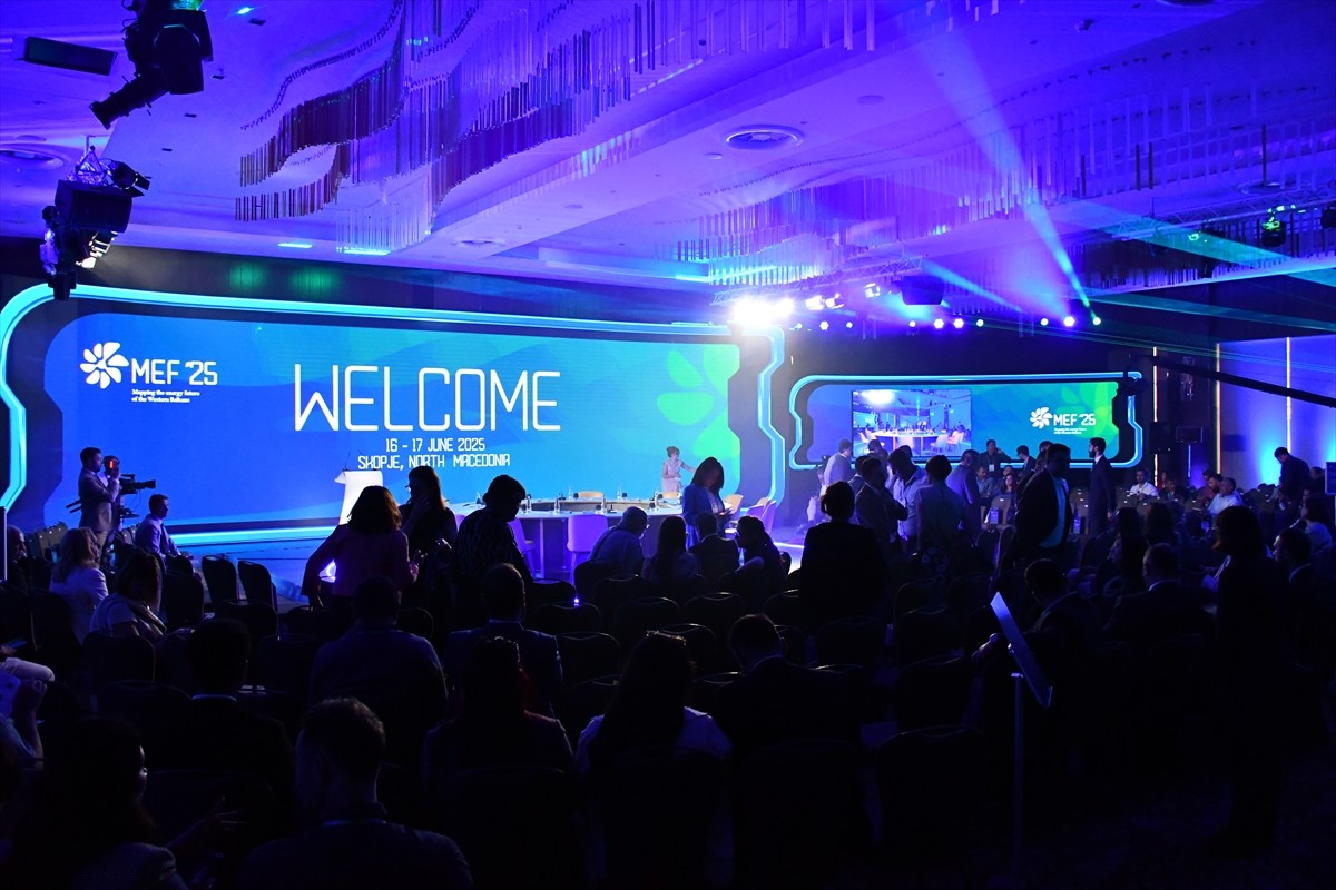 Kuzey Makedonya'nın başkenti Üsküp'te Makedon Enerji Forumu (MEF) düzenleniyor. Bu yıl, "Batı...