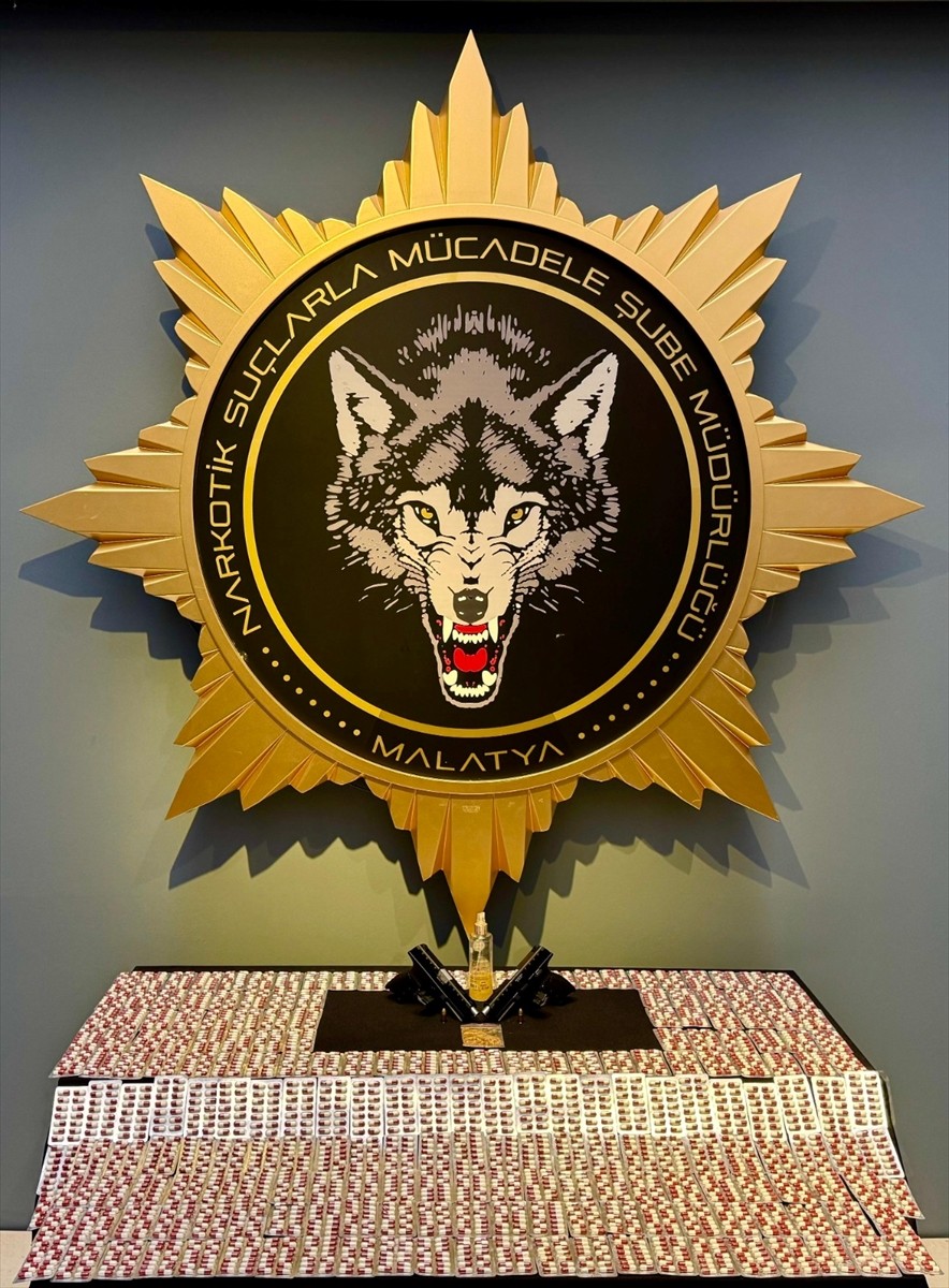 Malatya'da düzenlenen uyuşturucu operasyonunda 9 zanlı gözaltına alındı. Operasyonda, 3 bin 724...