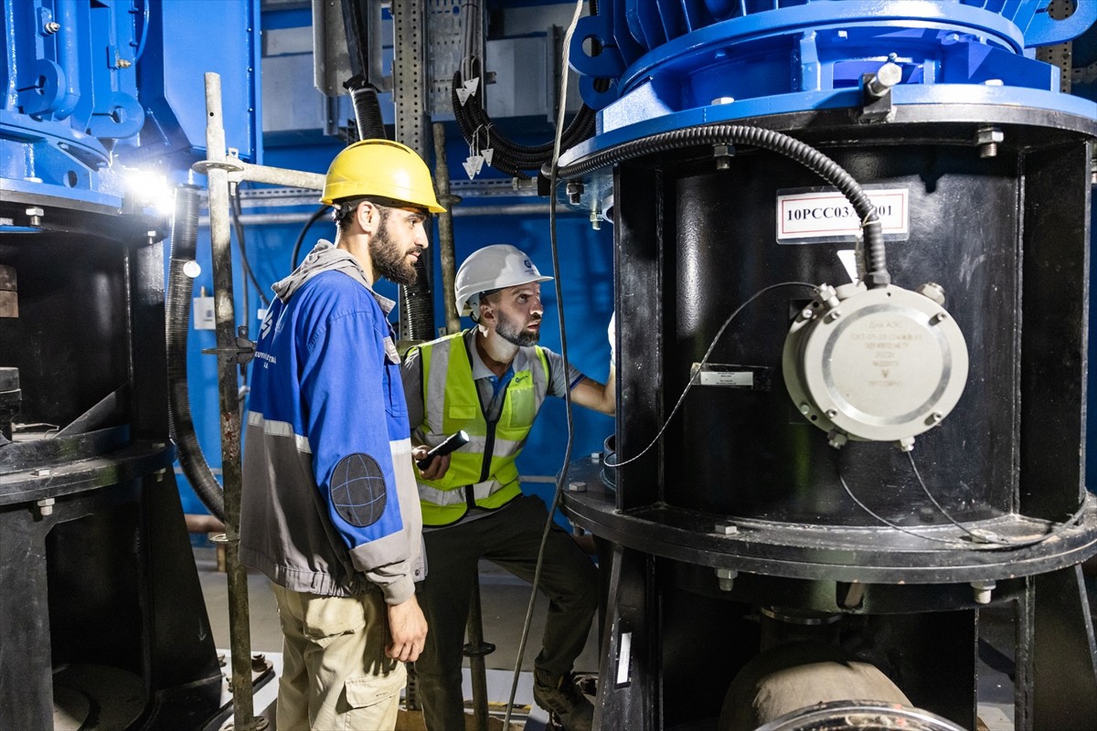 Mersin'in Gülnar ilçesinde yapımı devam eden Akkuyu Nükleer Güç Santrali'ndeki (NGS) 1. güç...