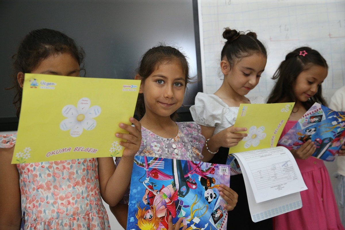 Milli Eğitim Bakanlığına (MEB) bağlı ilk ve ortaöğretim kurumlarında öğrenim gören 20 milyondan...