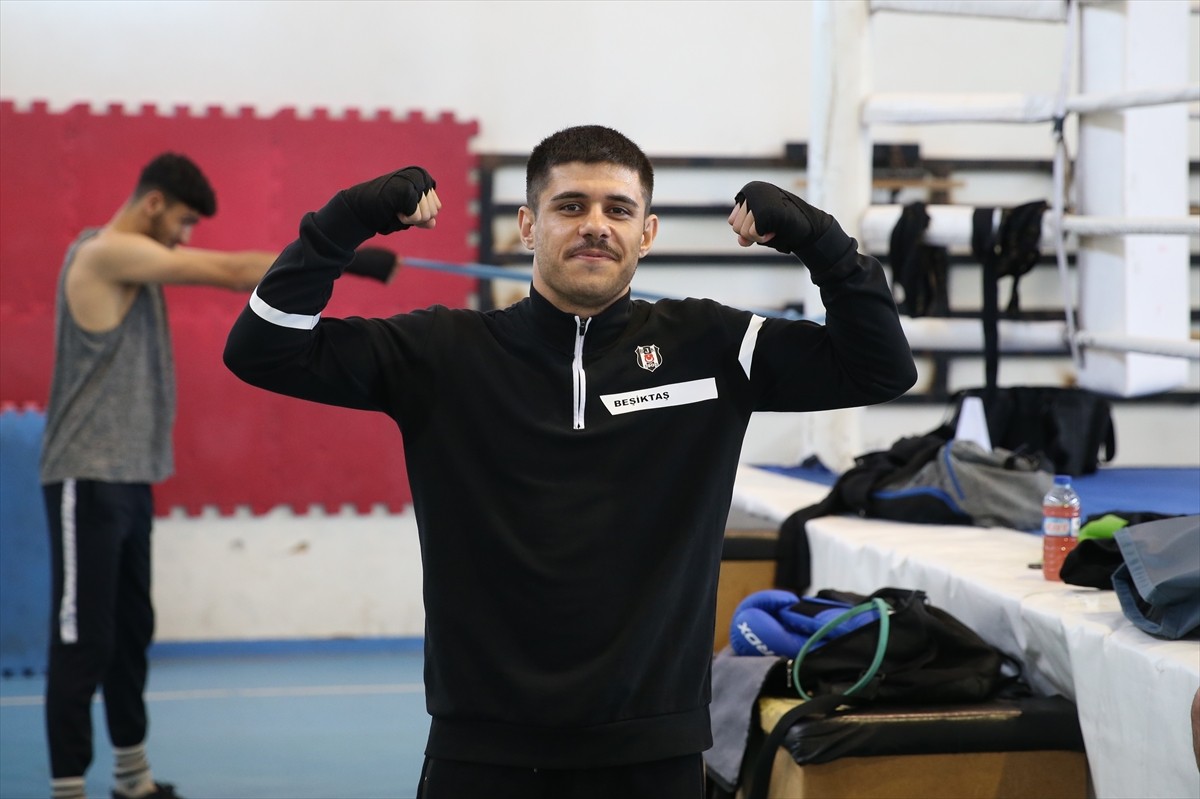 Milli sporcu Haluk Levent Can, Los Angeles 2028 Olimpiyat Oyunları'na puan veren Dünya Boks...