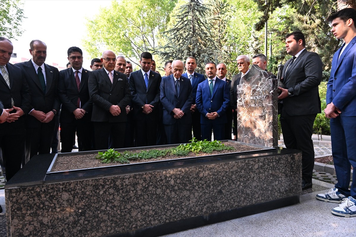 Milliyetçi Hareket Partisi (MHP) Genel Başkanı Devlet Bahçeli, Kurban Bayramı namazının ardından...