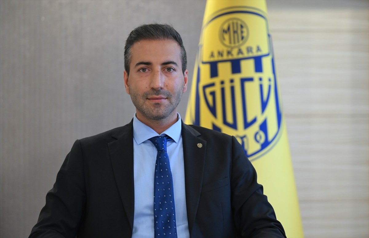 MKE Ankaragücü Kulübü Başkanı Gazi Ercüment Tekin, 2. Lig'de yarışmacı bir takım olacaklarını ve...