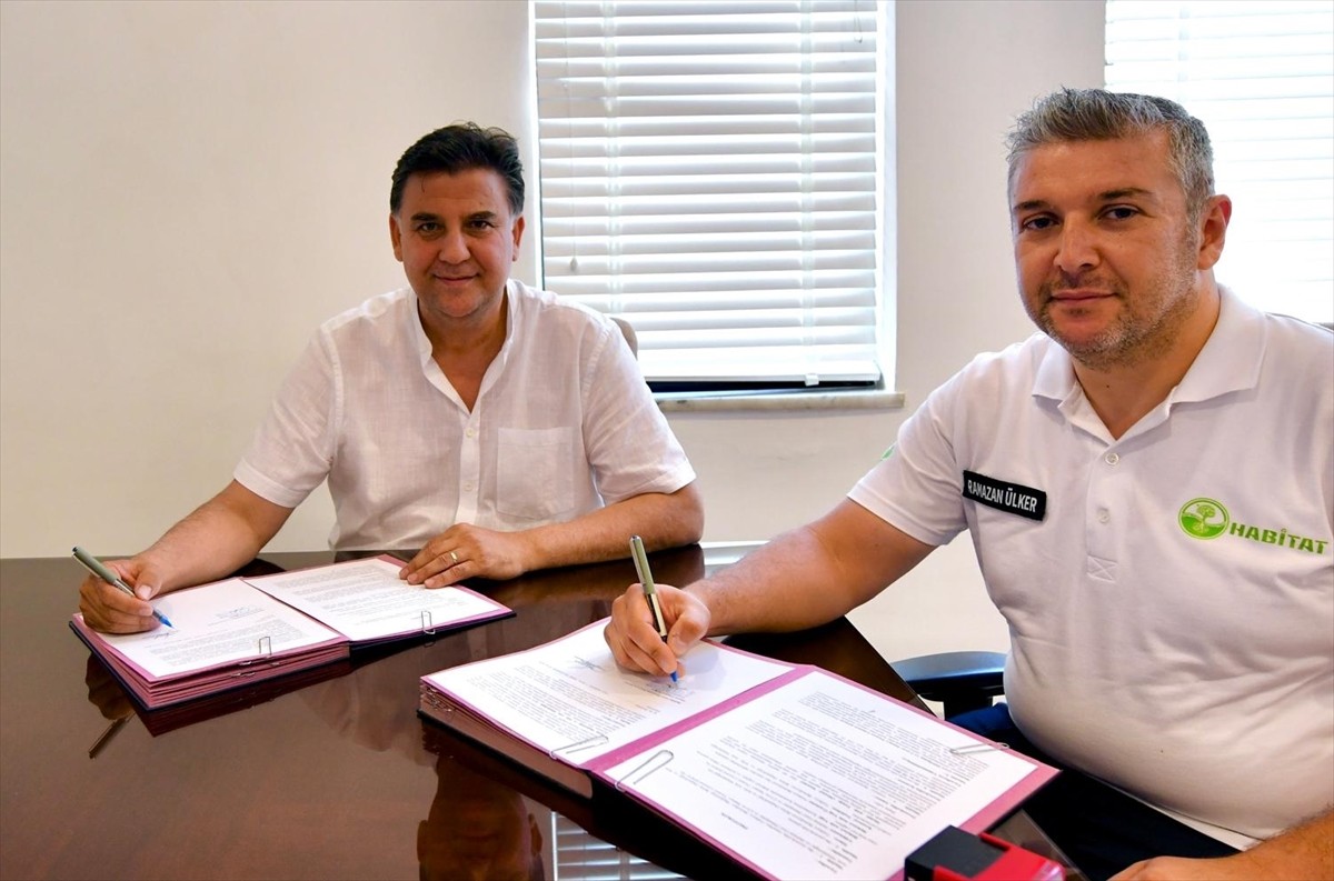 Muğla'nın Fethiye ilçesinde belediyeye 10 litre atık yağ getirene 250 liralık hediye çekinin...