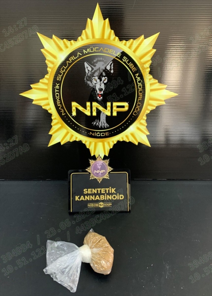 Niğde'de düzenlenen uyuşturucu operasyonlarında gözaltına alınan 8 şüpheliden 4'ü tutuklandı....