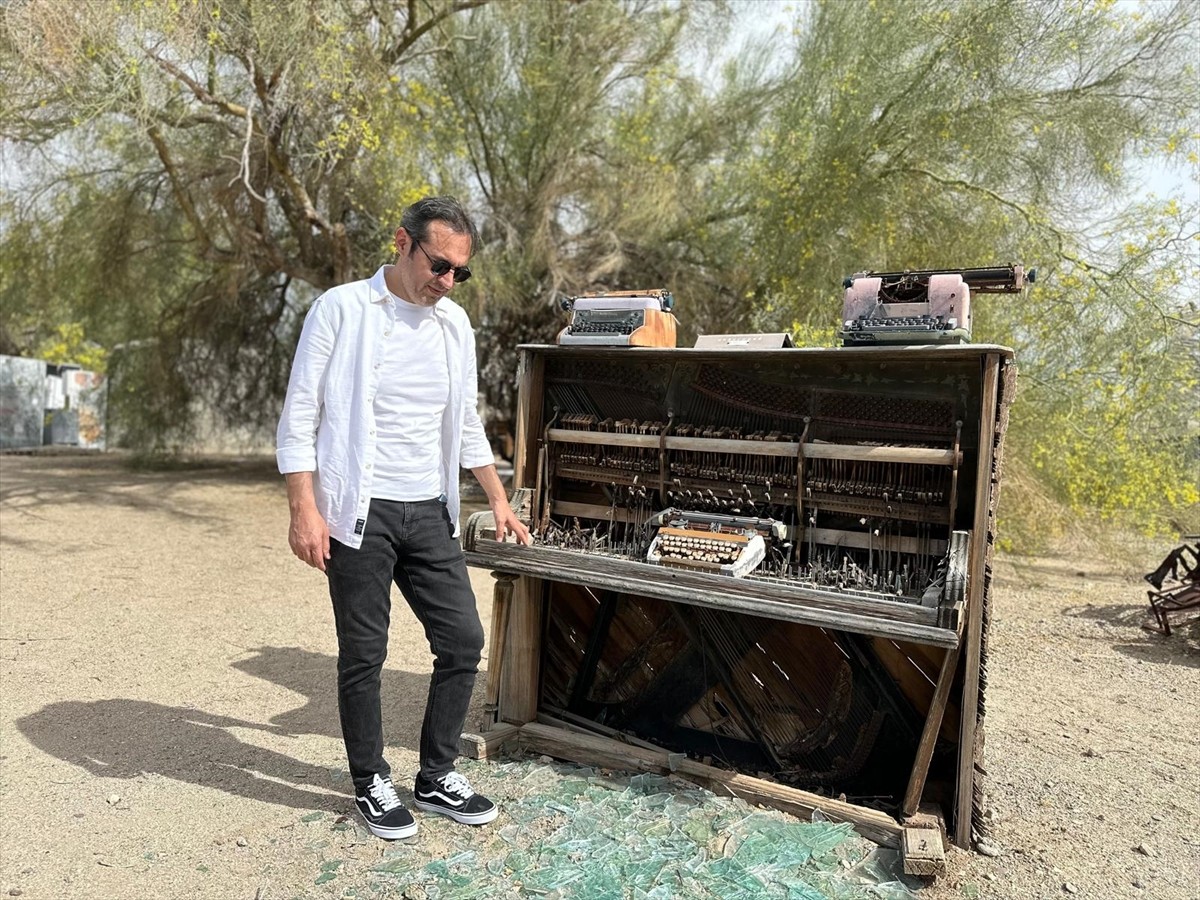 "Guardian Of Angels (Meleklerin Koruyucusu)" ve "Kodokushi" adlı ödüllü filmlere imza atan...