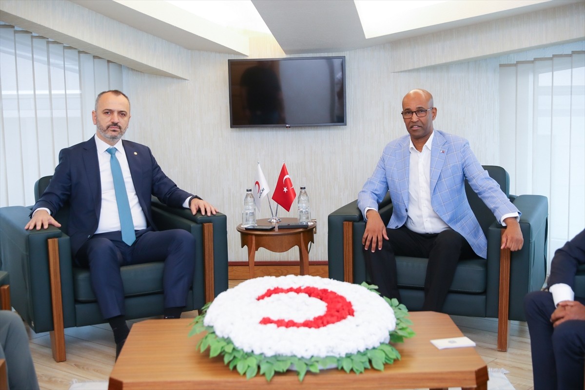 Somali’nin Ankara Büyükelçisi Fathudin Ali Mohamed, 2025 Kurban Bayramı kapsamında kurban...