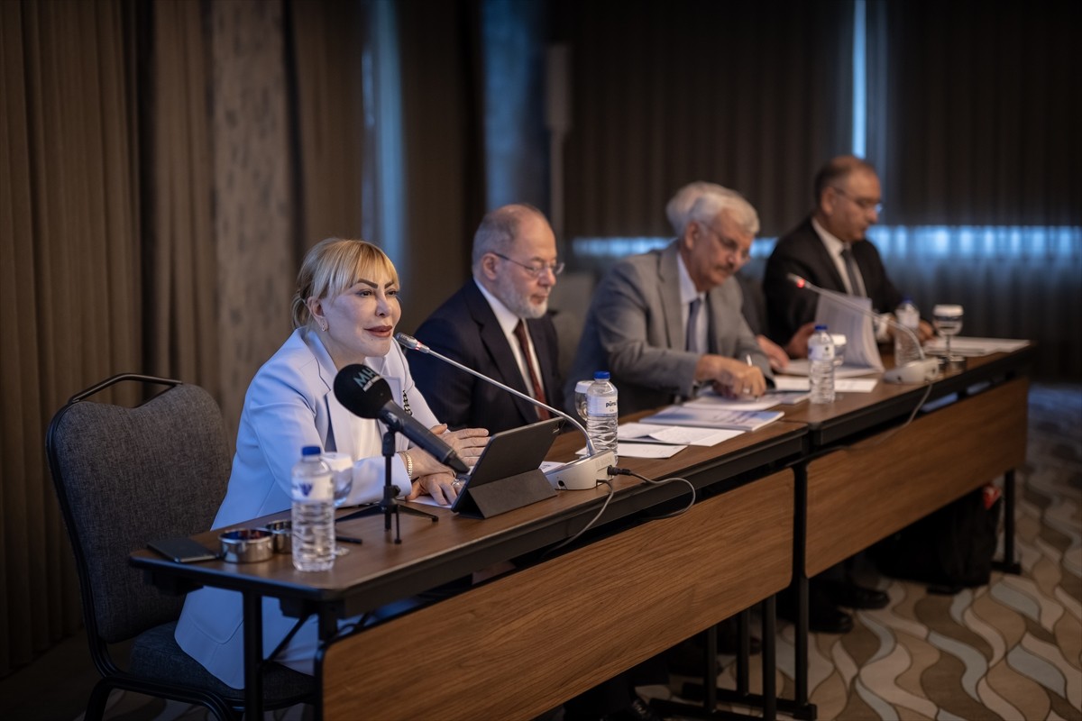 Toplum sağlığını tehdit eden tütün kullanımına karşı yürütülen mücadeleye dikkati çekmek amacıyla...