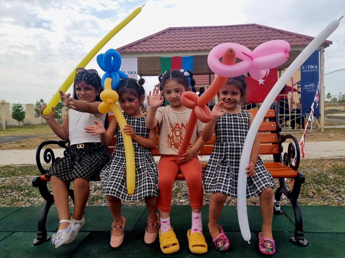 Türk İşbirliği ve Koordinasyon Ajansı Başkanlığı (TİKA), Azerbaycan'ın Samuh ve Daşkesen...