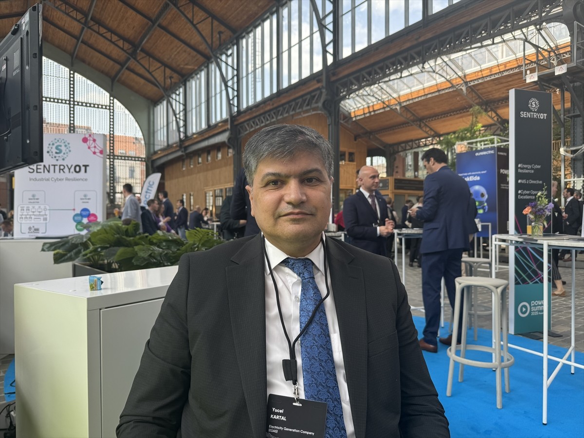 Türkiye Elektrik Sanayi Birliği Genel Sekreteri Ayten Sümer, Eurelectric tarafından Brüksel'de...