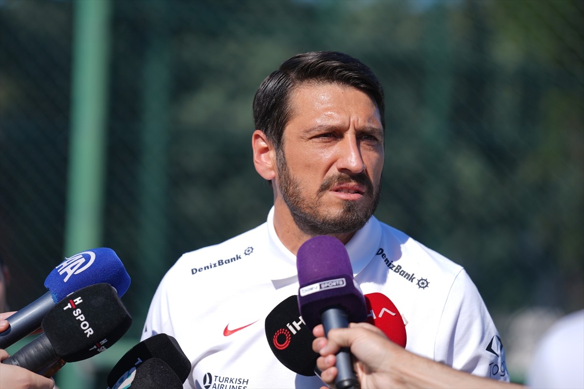 Ümit Milli Futbol Takımı Teknik Direktörü Egemen Korkmaz, yarın Karadağ ile yapılacak özel maç...