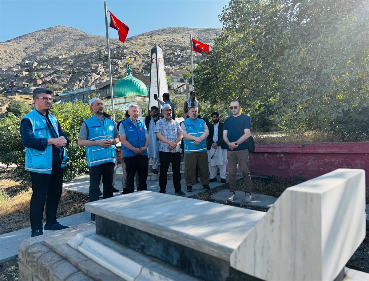  Vekalet yoluyla kurban kesim organizasyonu kapsamında Afganistan'da bulunan Türkiye Diyanet Vakfı...