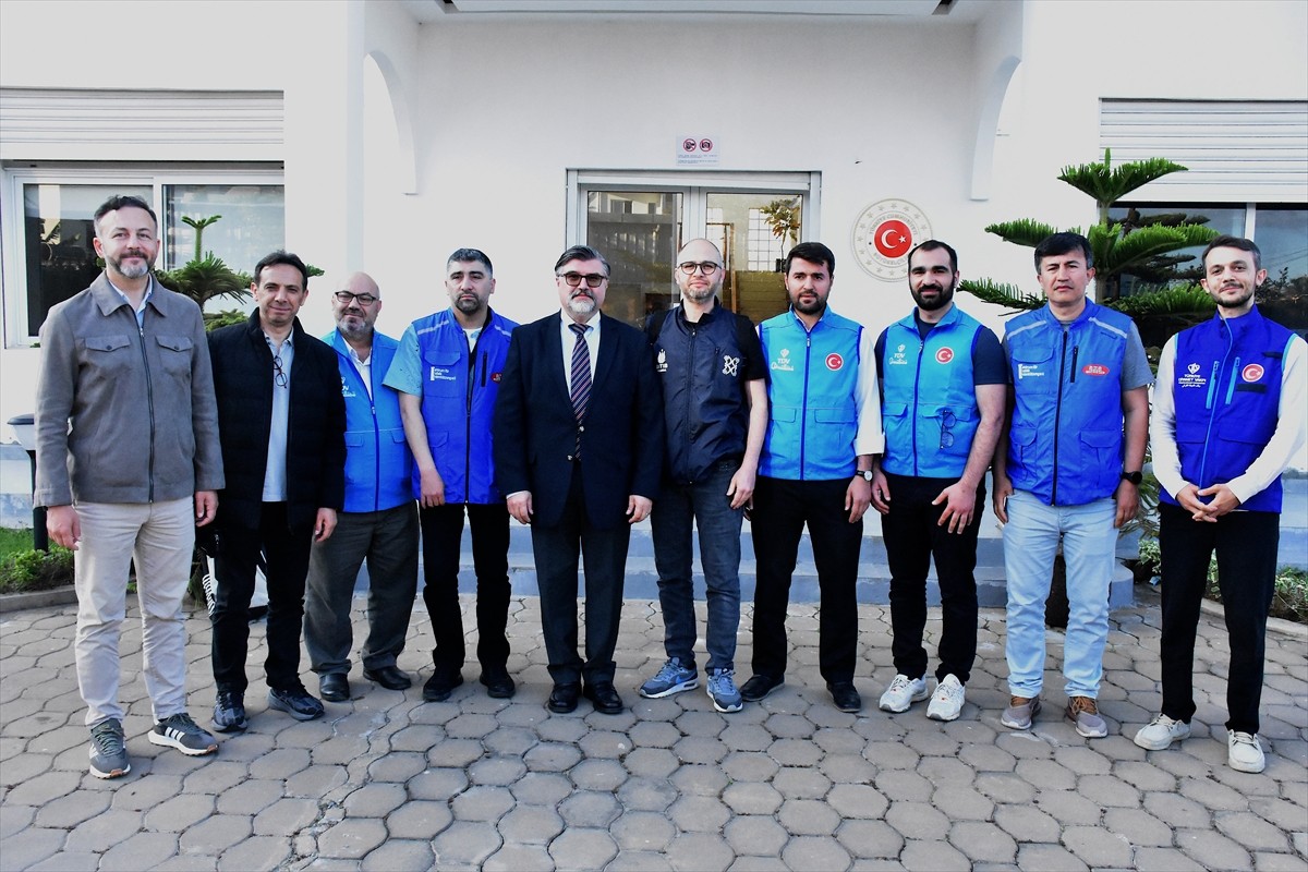 Vekalet yoluyla kurban kesim organizasyonu kapsamında Madagaskar'da bulunan Türkiye Diyanet Vakfı...