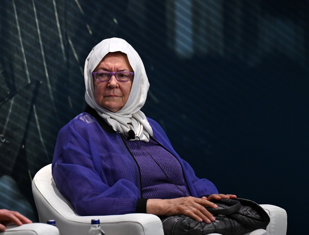 Yazar, düşünür, çevirmen ve eğitimci Cemil Meriç, vefatının 38. yılında anıldı. AK Parti Kültür ve...