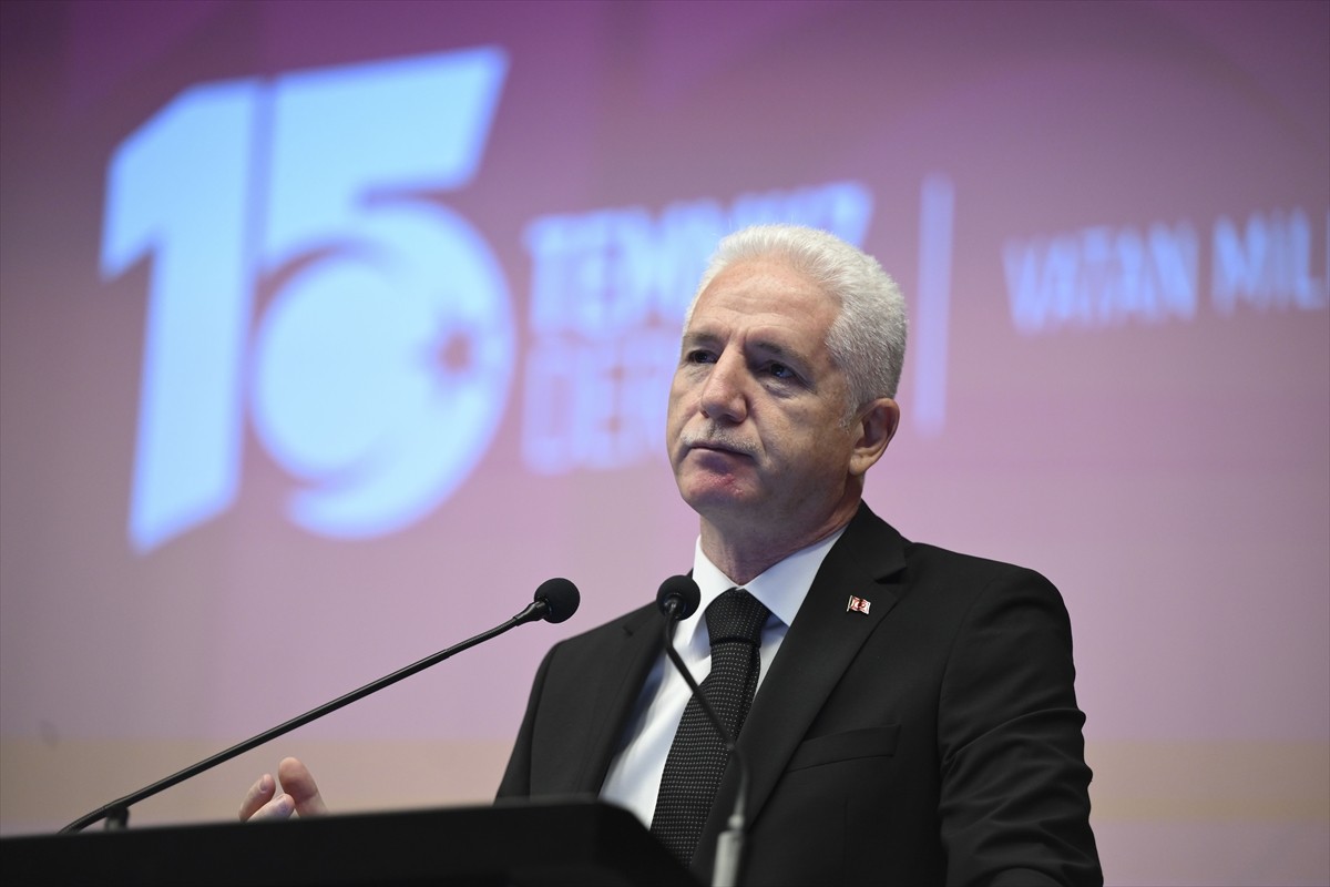 15 Temmuz Derneği tarafından Yıldız Teknik Üniversitesi (YTÜ) Davutpaşa Kampüsünde "Uluslararası...