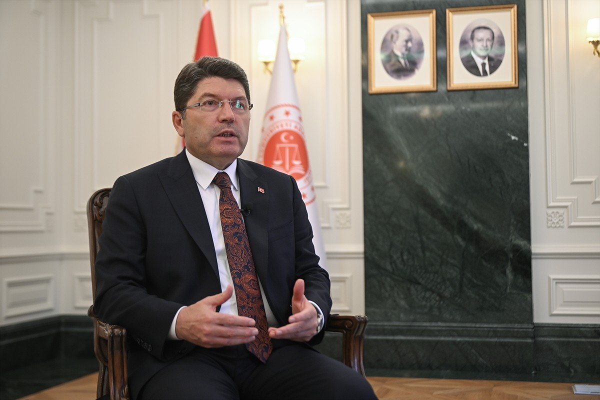 Adalet Bakanı Yılmaz Tunç, FETÖ'nün 15 Temmuz 2016'daki darbe girişiminin 9. yılında Anadolu...