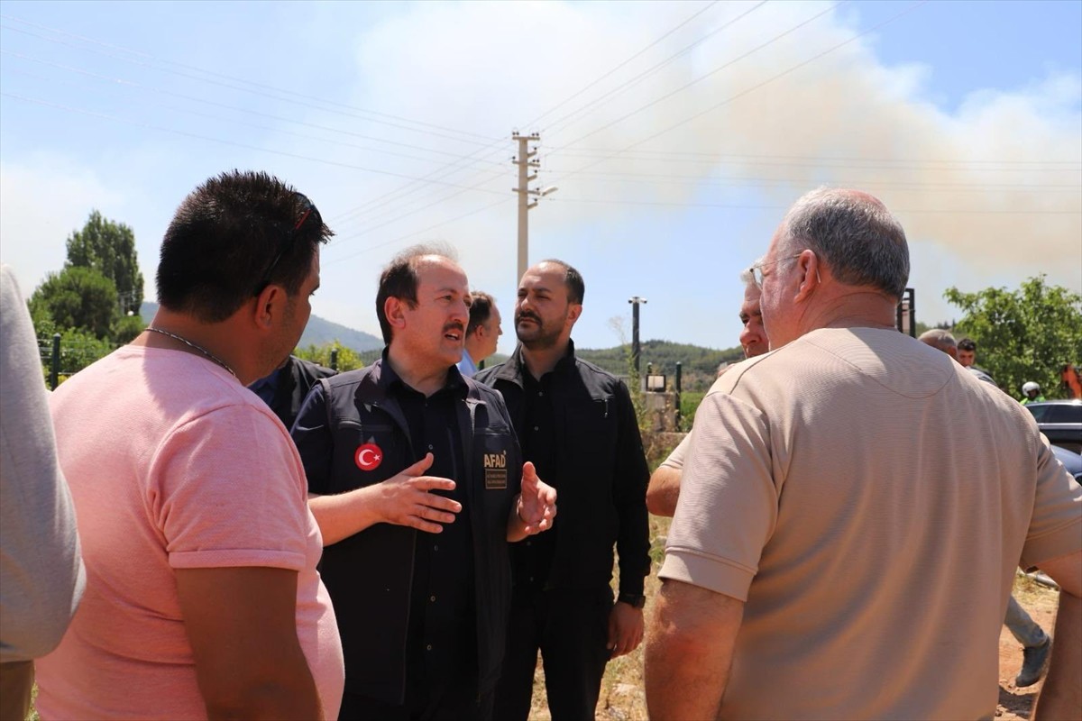 Afet ve Acil Durum Yönetimi Başkanlığınca (AFAD), İzmir ve Bilecik'te orman yangınından etkilenen...
