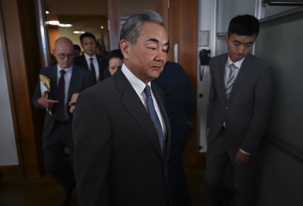 Almanya Dışişleri Bakanı Johann Wadephul, Çin Dışişleri Bakanı Wang Yi ile Berlin'de bir araya...