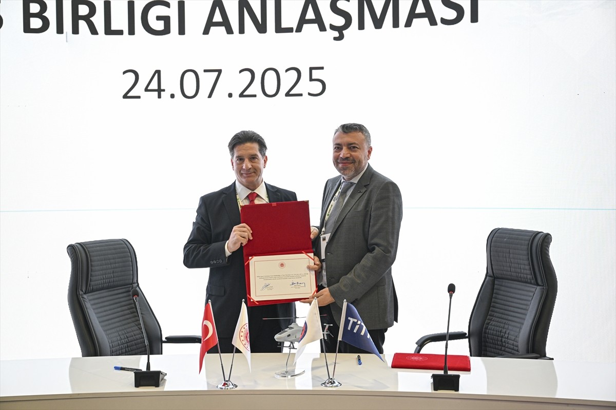 Anadolu Ajansının (AA) 'Global İletişim Ortağı' olduğu IDEF 2025, Milli Savunma Bakanlığı ev...