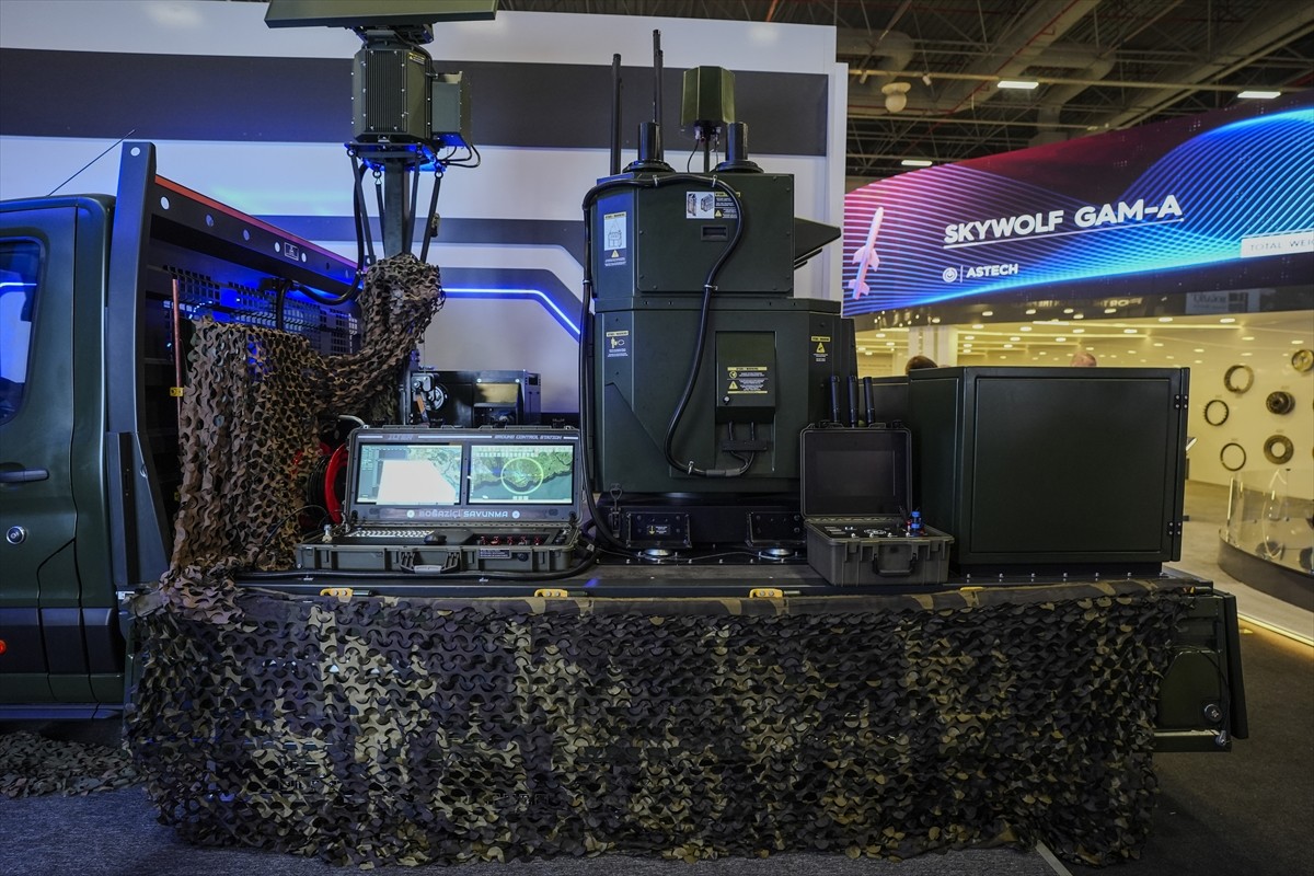 Anadolu Ajansının (AA) "Global İletişim Ortağı" olduğu IDEF 2025, Milli Savunma Bakanlığının ev...