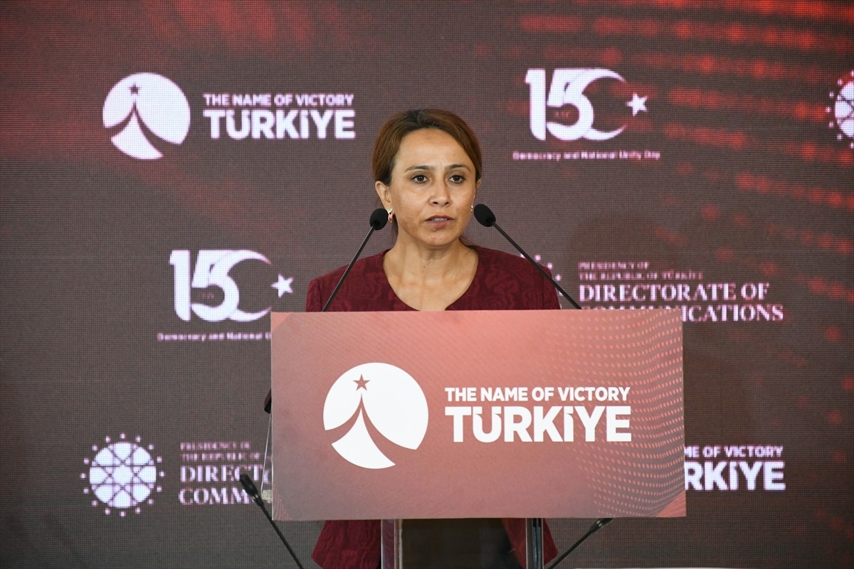 Arnavutluk&#039;un başkenti Tiran&#039;da, &quot;Zaferin Adı Türkiye&quot; konulu panel düzenlendi. Türkiye&#039;nin Tiran...