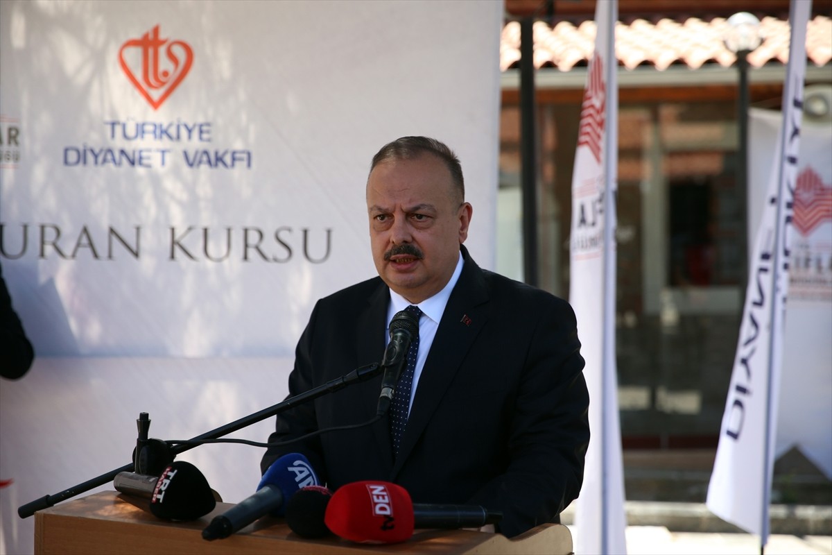 Aydın'ın tarihi ve kültürel zenginliklerinden biri olan 18. yüzyıl yapısı Nasuhpaşa Külliyesi...