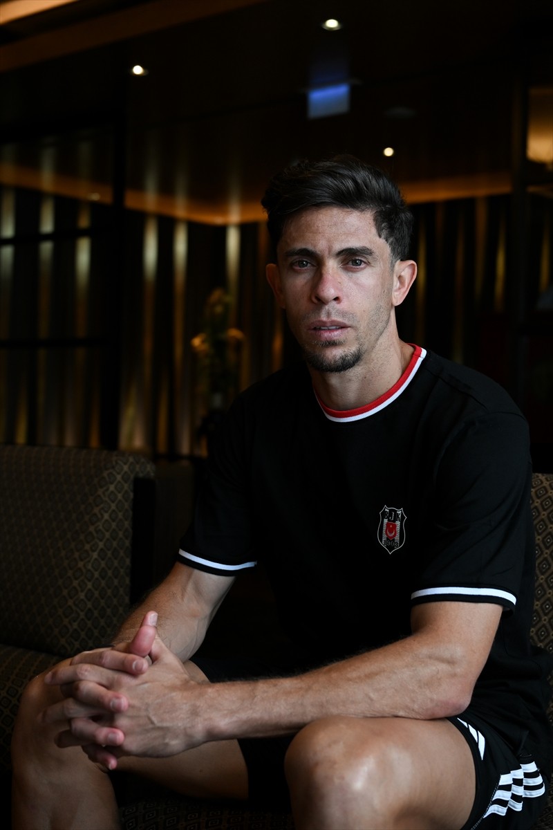 Beşiktaşlı futbolcu Gabriel Paulista, AA muhabirine açıklamalarda bulundu.
