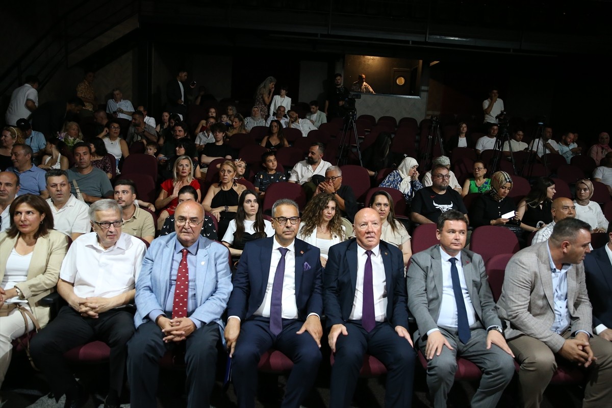 Bursa Gazeteciler Cemiyeti (BGC) tarafından geleneksel olarak düzenlenen BGC Başarı Ödülleri...