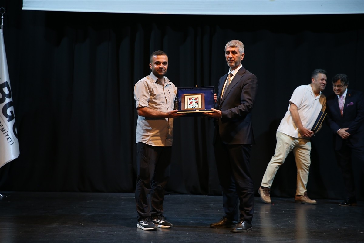 Bursa Gazeteciler Cemiyeti (BGC) tarafından geleneksel olarak düzenlenen BGC Başarı Ödülleri...