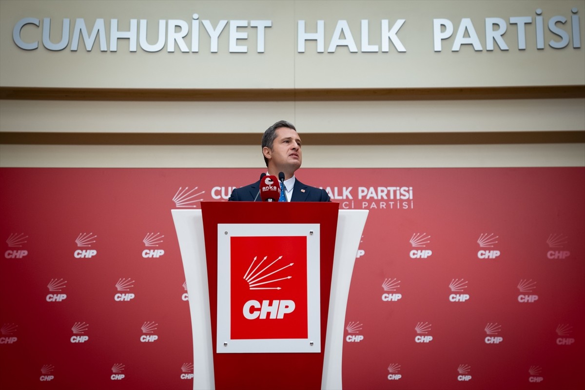 CHP Genel Başkan Yardımcısı ve Parti Sözcüsü Deniz Yücel, CHP Genel Merkezi'nde basın toplantısı...