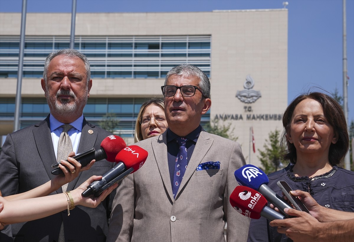 CHP, İklim Kanunu'nun da aralarında bulunduğu bazı kanunların yürürlüğünün durdurulması ve iptali...