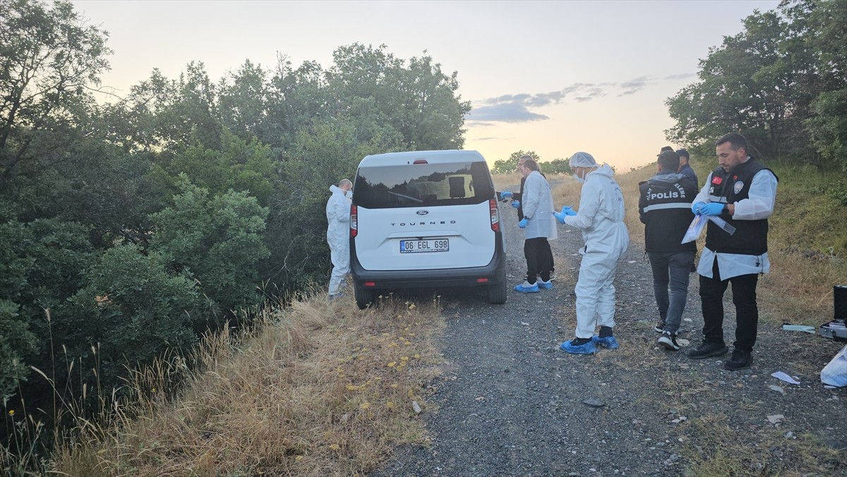 Çorum'da 4 gündür haber alınamayan kişinin bıçakla öldürülüp gömüldüğü ortaya çıktı. Olay yeri...
