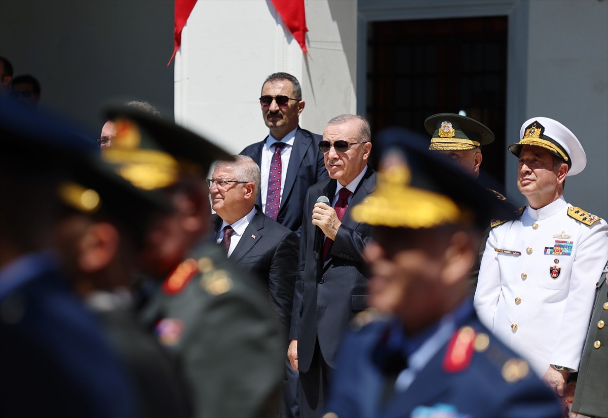 Cumhurbaşkanı Recep Tayyip Erdoğan, Milli Savunma Üniversitesi'nin (MSÜ) Levent'teki yerleşkesinde...