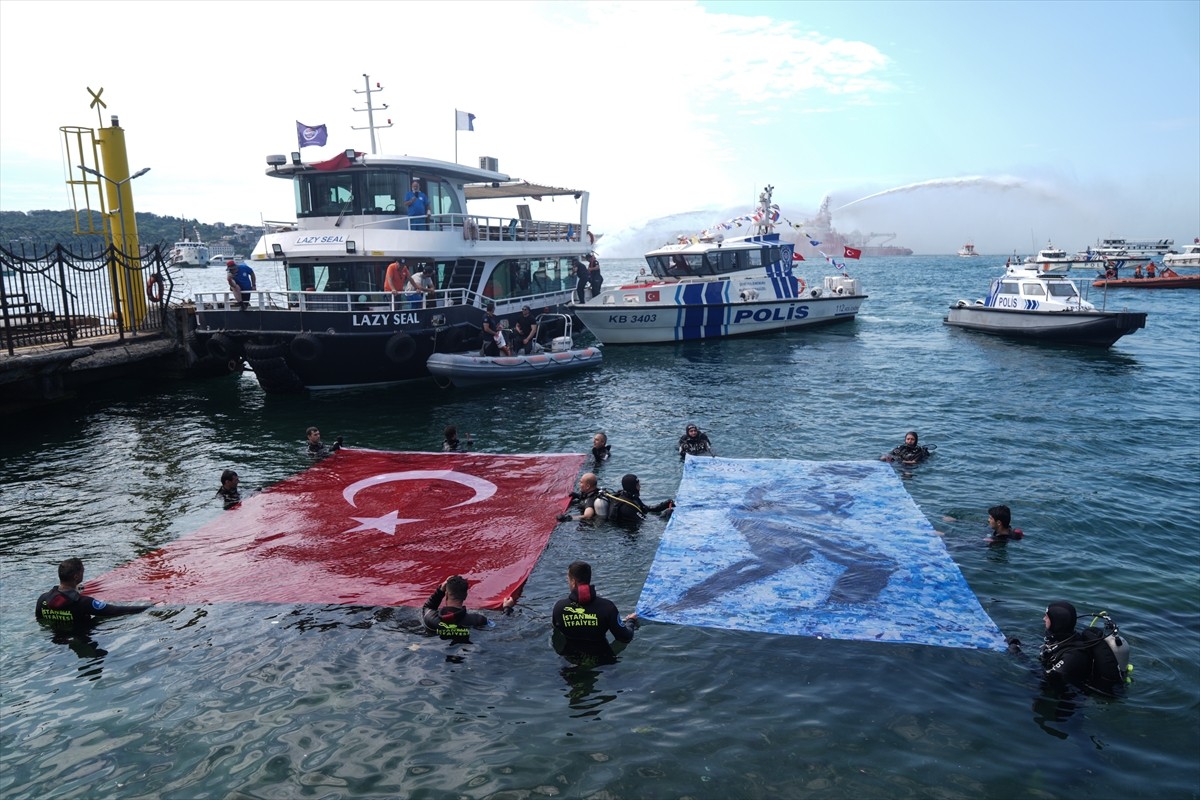 Deniz Temiz Derneği (TURMEPA) ekipleri, 1 Temmuz Denizcilik ve Kabotaj Bayramı kapsamında İstanbul...