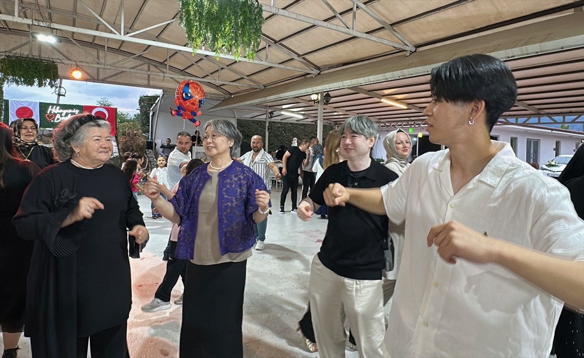 Düzceli İsa Bozak ile Japonya'da tanışarak hayatını birleştirdiği Hiroe Ohashi, Düzce'de Türk...
