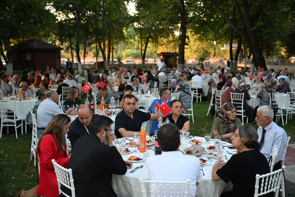 Edirne Valisi Yunus Sezer, 15 Temmuz Demokrasi ve Milli Birlik Günü etkinlikleri kapsamında şehit...
