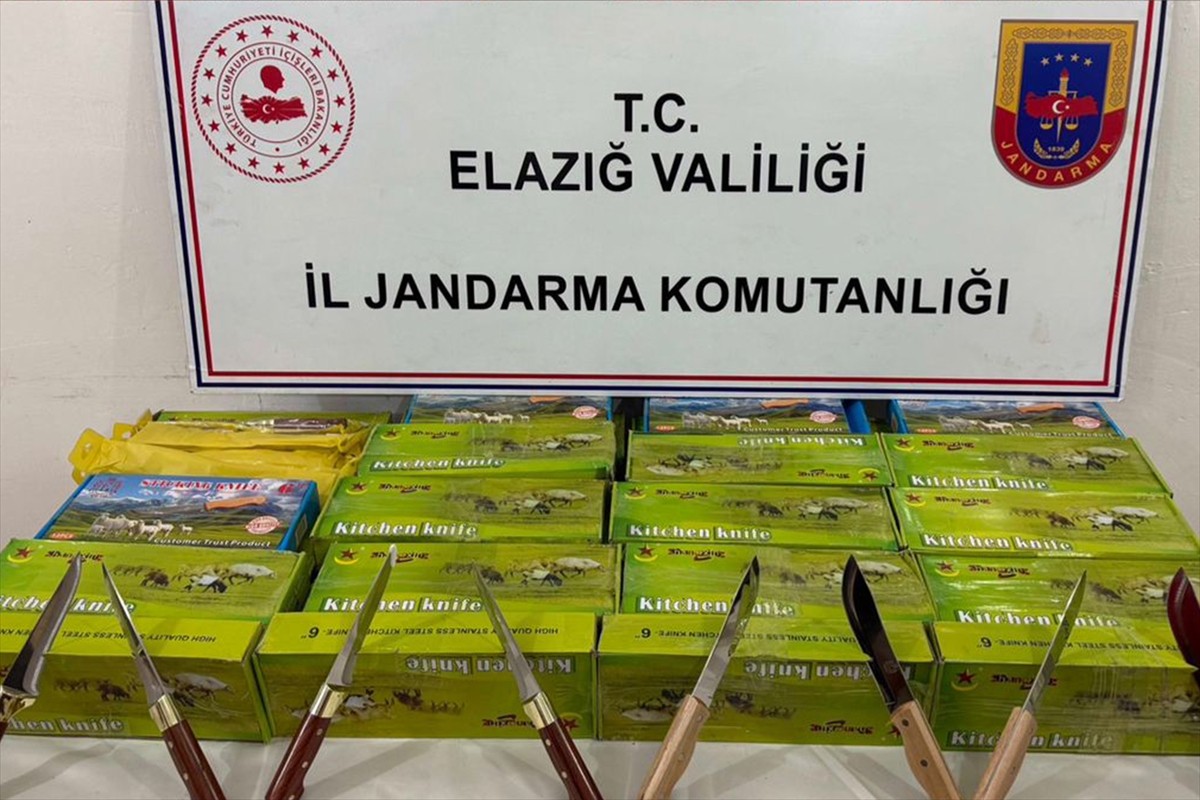 Elazığ'da, uyuşturucu ve kaçakçılık operasyonlarında 7 şüpheli gözaltına alındı. Aramada gümrük...
