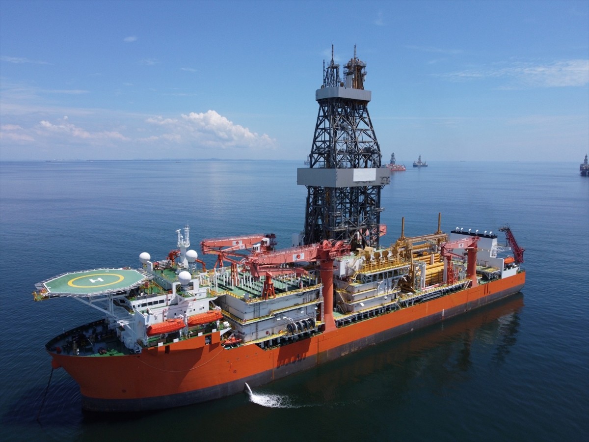 Enerji ve Tabii Kaynaklar Bakanı Alparslan Bayraktar, Türkiye'nin enerji filosuna yeni katılan...