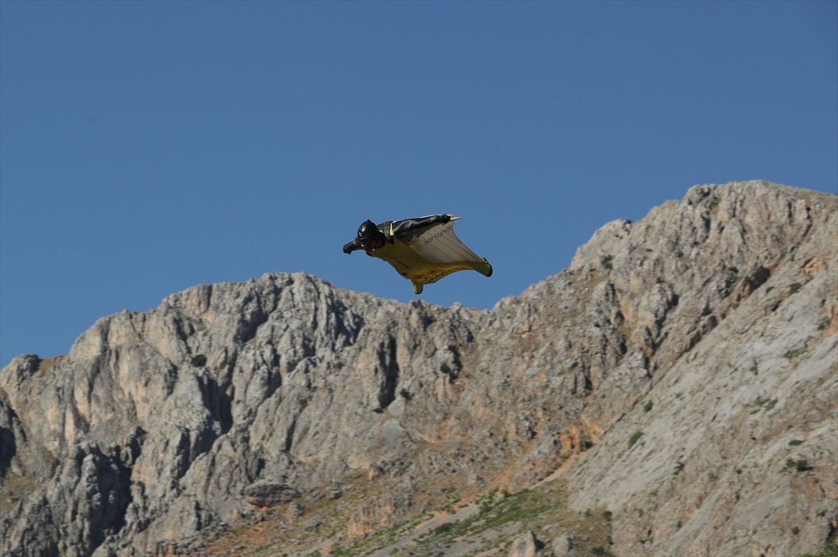 Erzincan'ın Kemaliye ilçesinde 46'ncısı düzenlenen "Uluslararası Kültür ve Doğa Sporları...