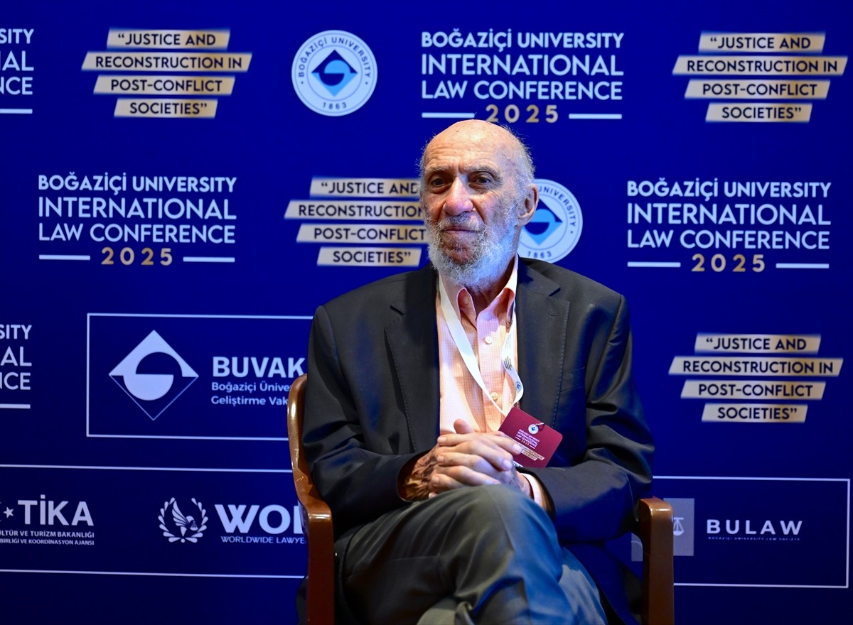 Eski Birleşmiş Milletler (BM) İşgal Altındaki Filistin'de İnsan Hakları Özel Raportörü ve...