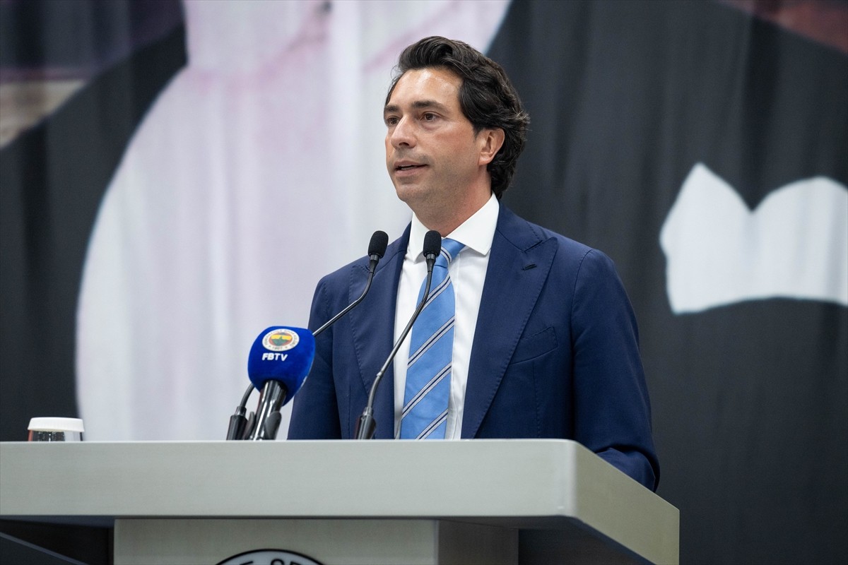 Fenerbahçe Faruk Ilgaz Tesisleri'ndeki yüksek divan kurulu toplantısında  Fenerbahçe Kulübü Genel...