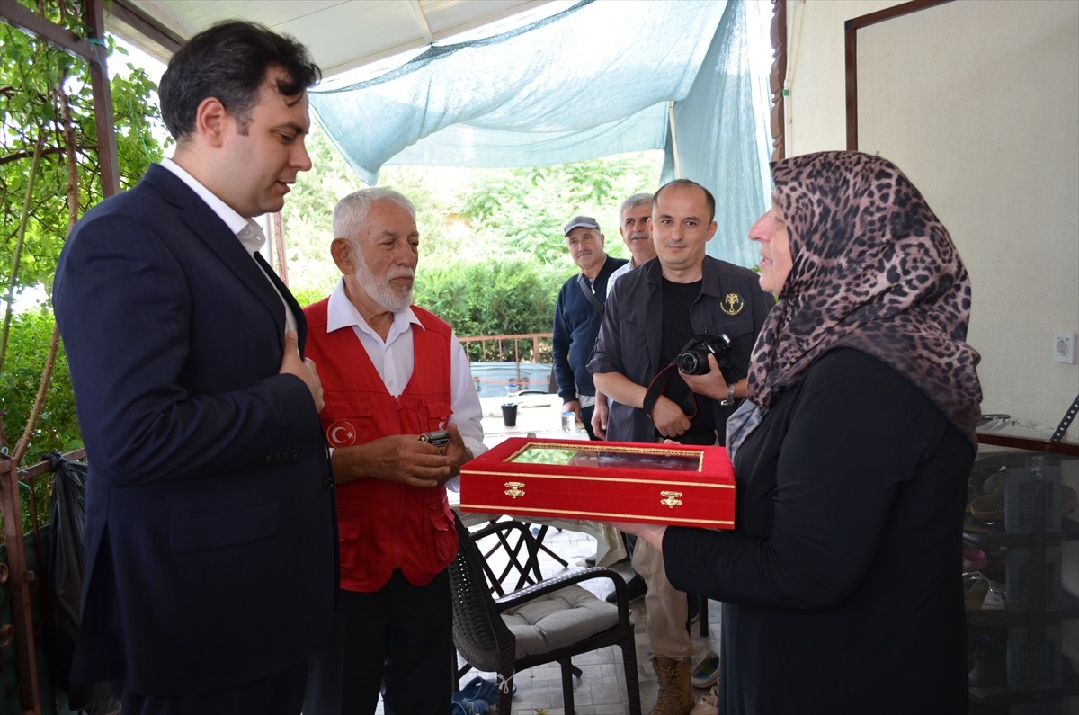 FETÖ'nün 15 Temmuz darbe girişimi sırasında Ankara'da şehit olan Serhat Önder için Çankırı'nın...