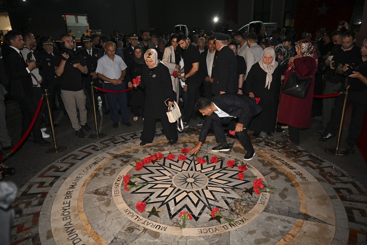 FETÖ'nün darbe girişimi esnasında hedef aldığı noktalardan Gölbaşı Özel Harekat Başkanlığı...