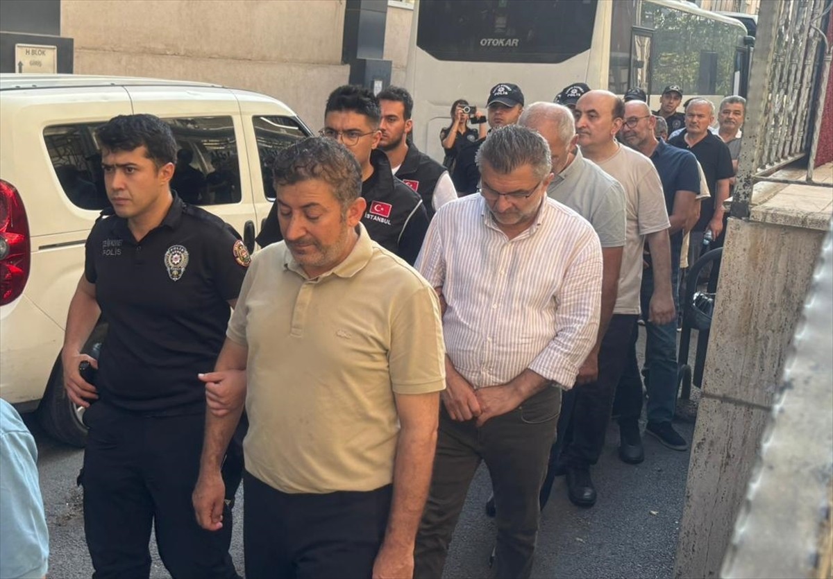 Fetullahçı Terör Örgütü'nün (FETÖ) güncel yapılanmasına yönelik İstanbul merkezli 15 ilde...