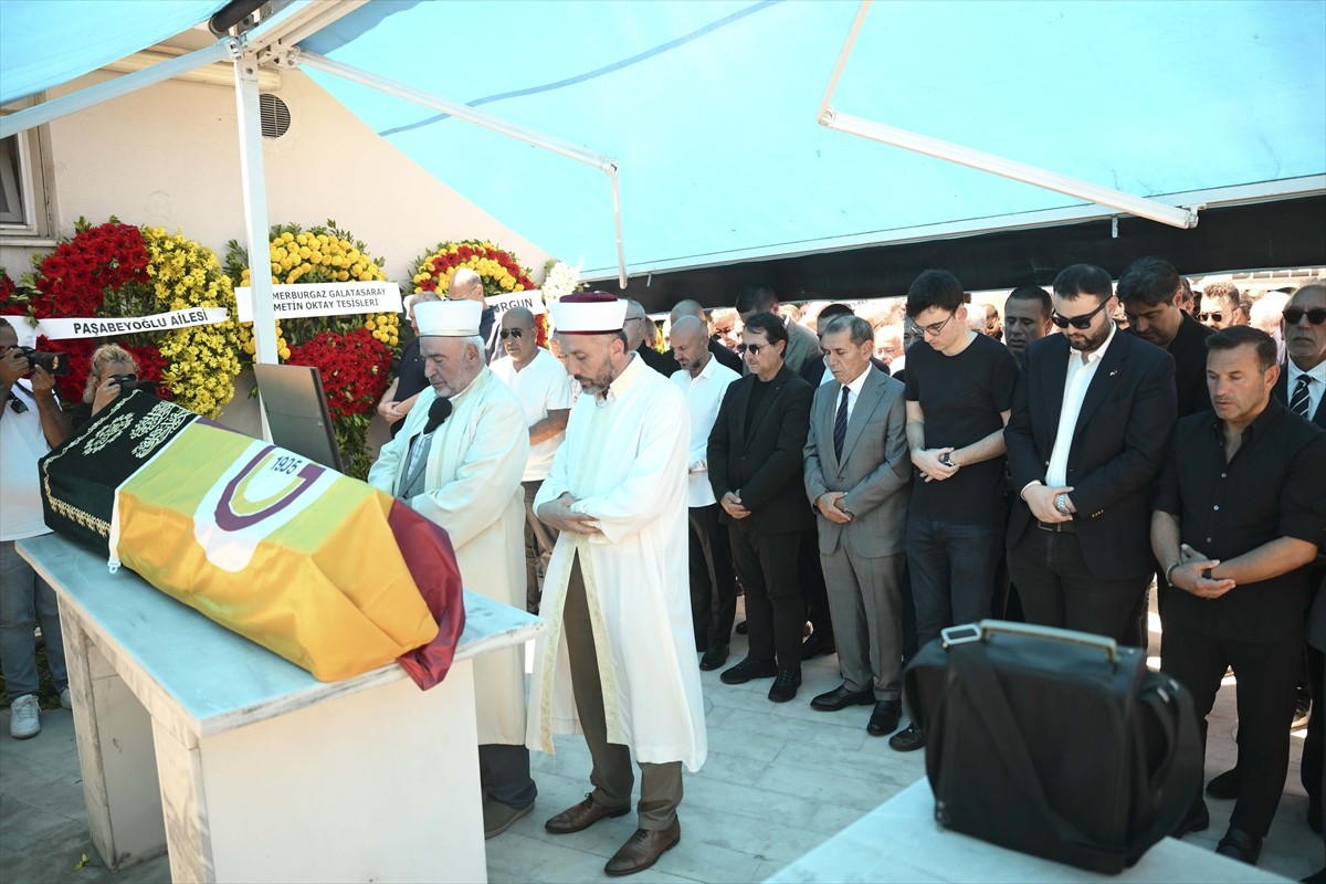 Galatasaray Kulübünde yönetim kurulu üyeliği ile 1905 Galatasaraylı Yönetici ve İş İnsanları...