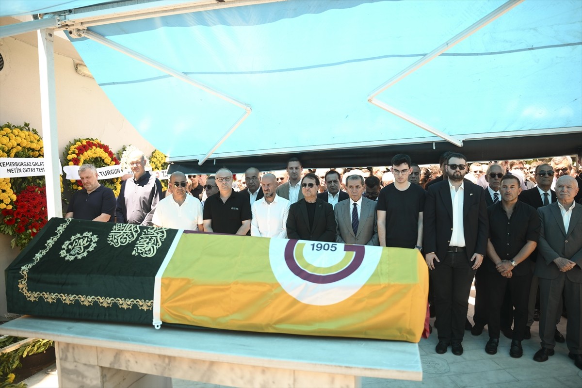 Galatasaray Kulübünde yönetim kurulu üyeliği ile 1905 Galatasaraylı Yönetici ve İş İnsanları...